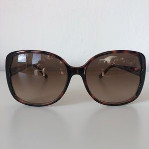 Gorgeous Valentino sunglasses!